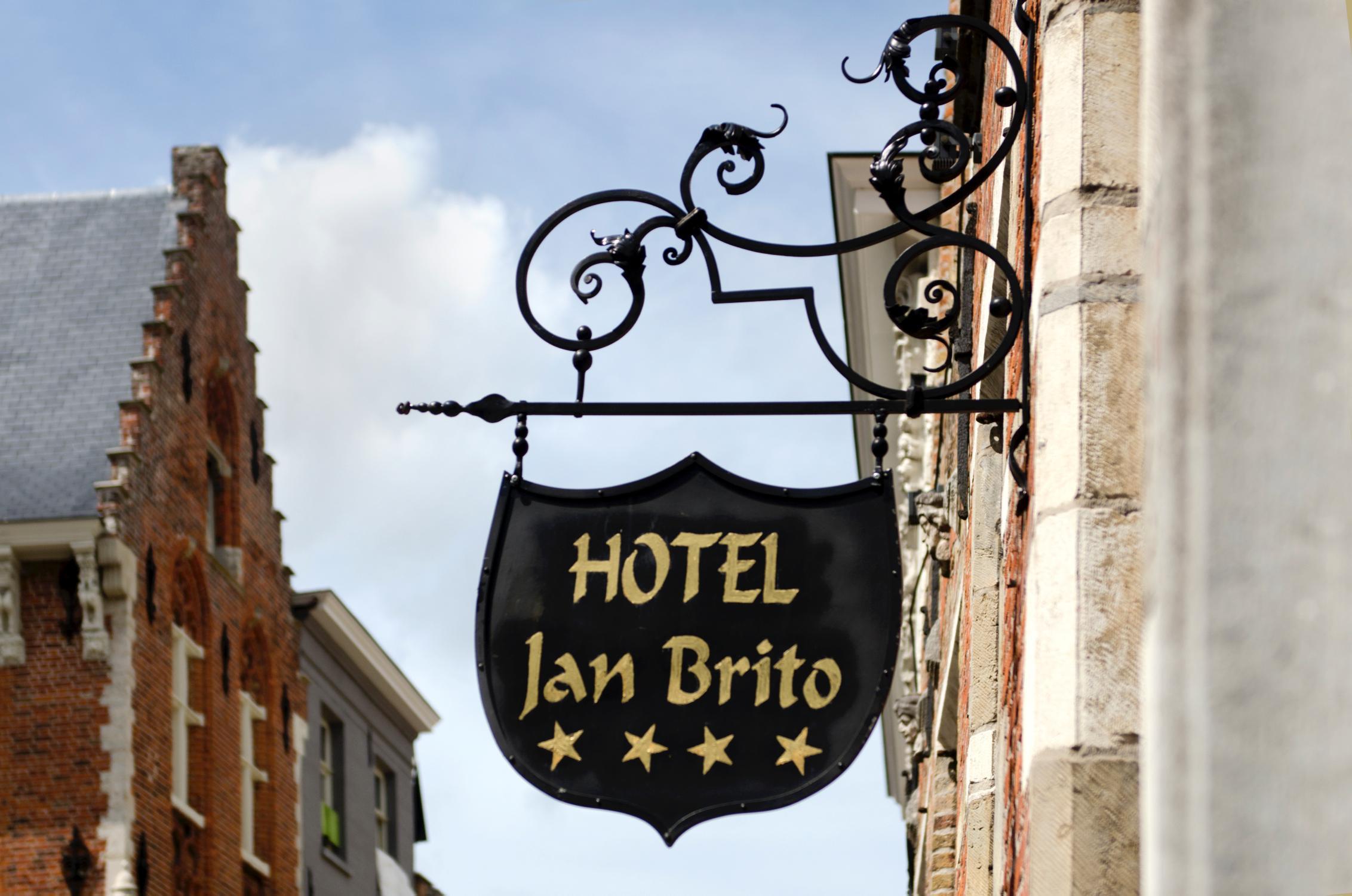 Jan Brito Hotel