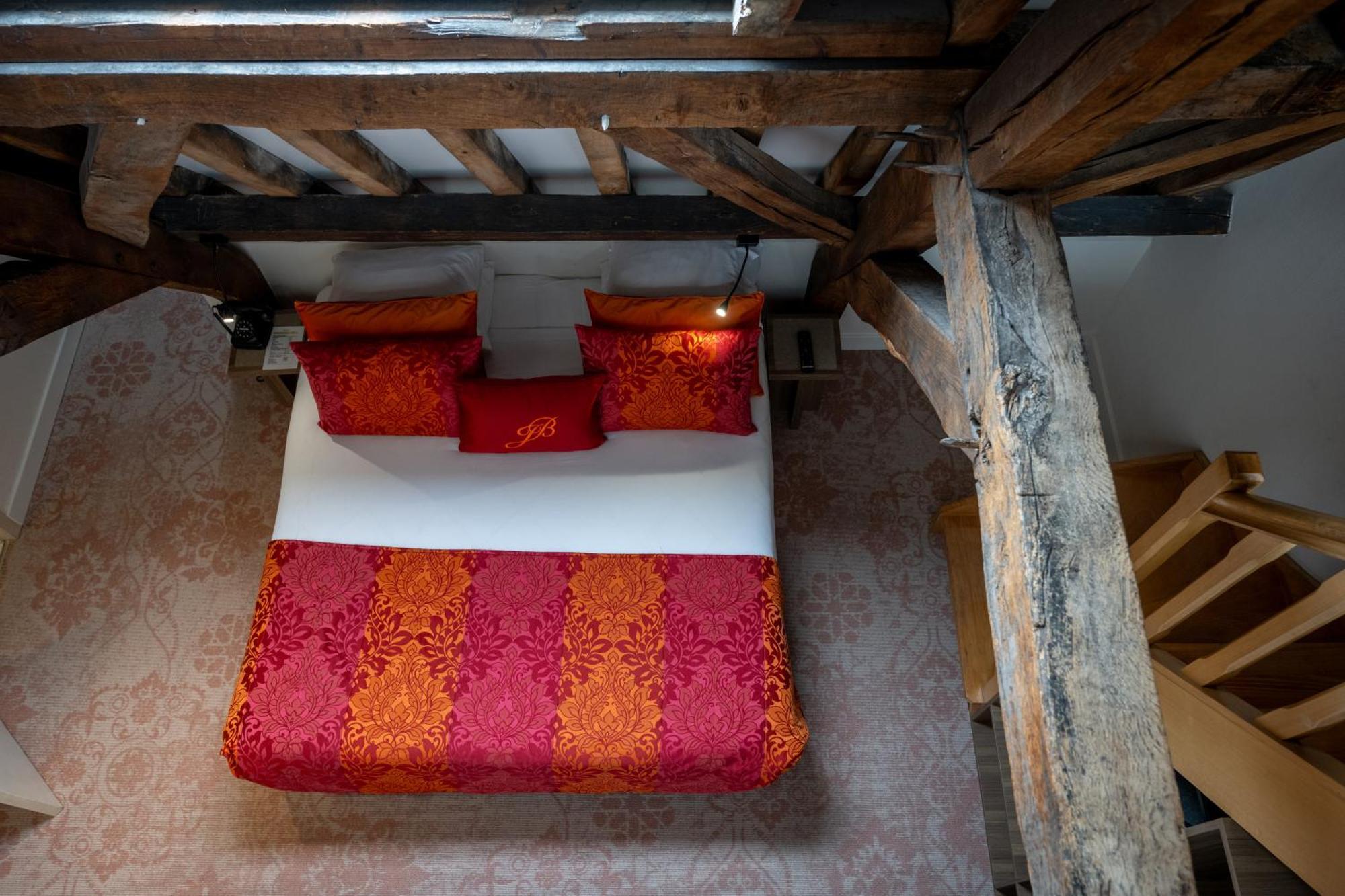 Jan Brito Hotel 4*