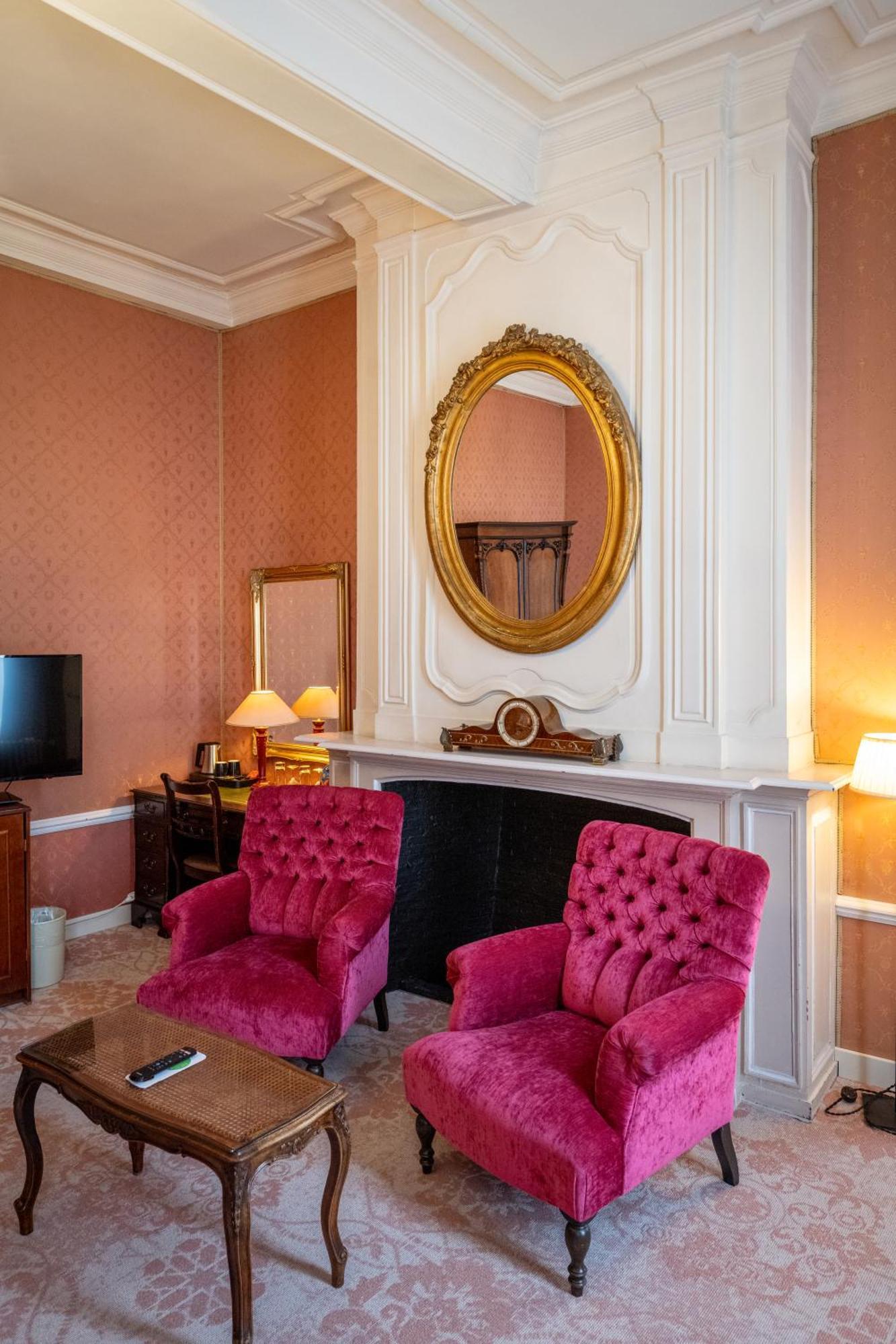 Hotel Jan Brito 4*